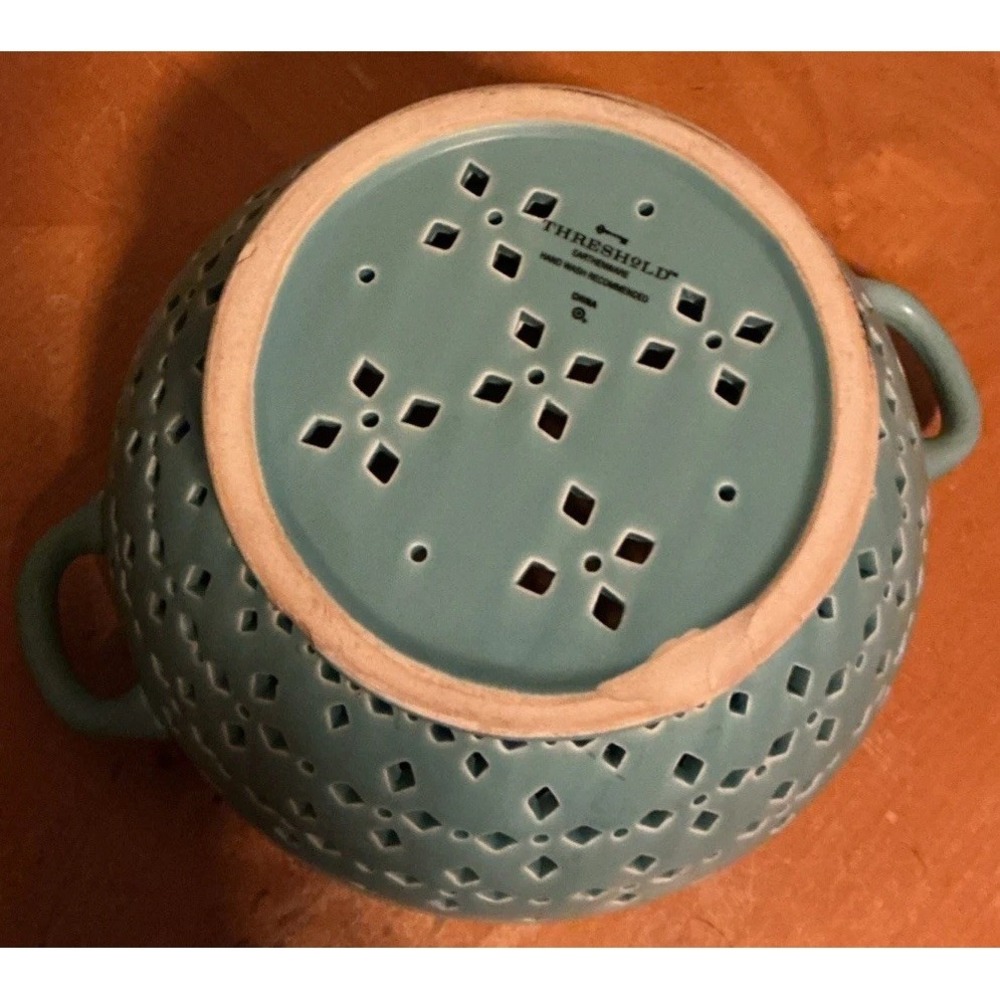 Threshold Earthenware Teal Ceramic Colander‎ 5.5" X 9" - Picture 9 of 12